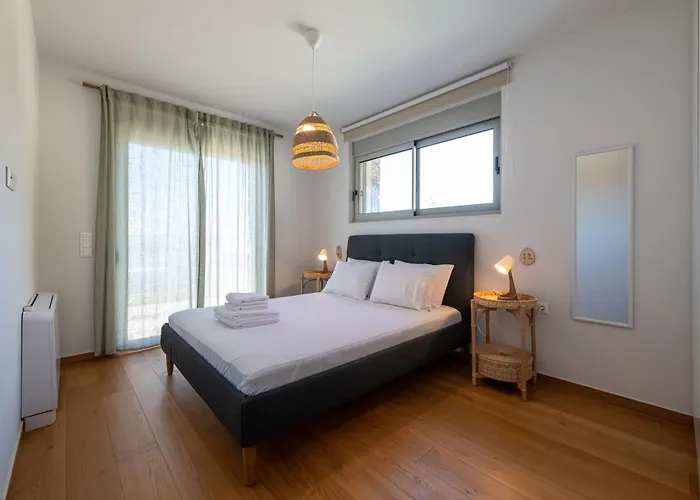 Cella Вилла Каламата