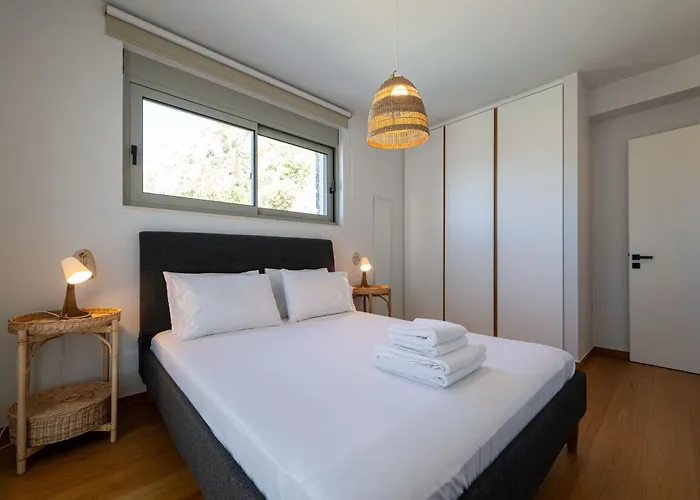 Cella Каламата